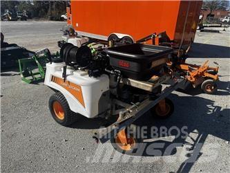 Scag TURF STORM Mineralgödselspridare