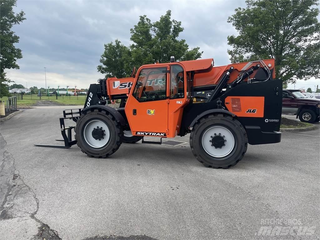 SkyTrak 8042 Teleskoplastare