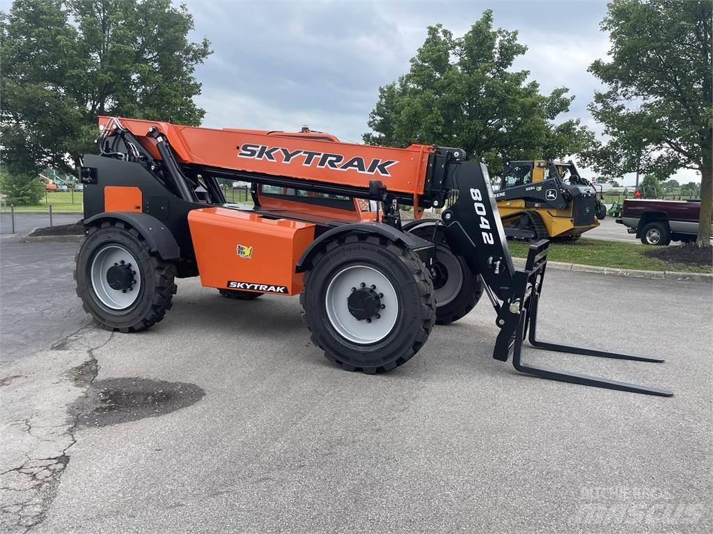 SkyTrak 8042 Teleskoplastare