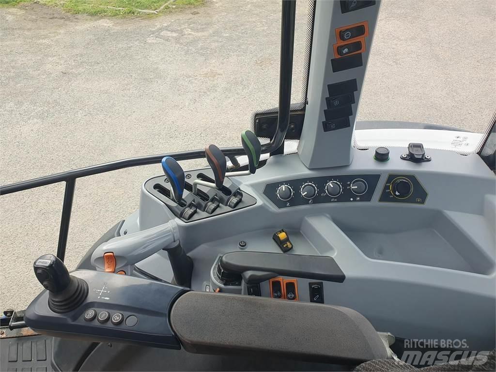 Valtra A104 Traktorer