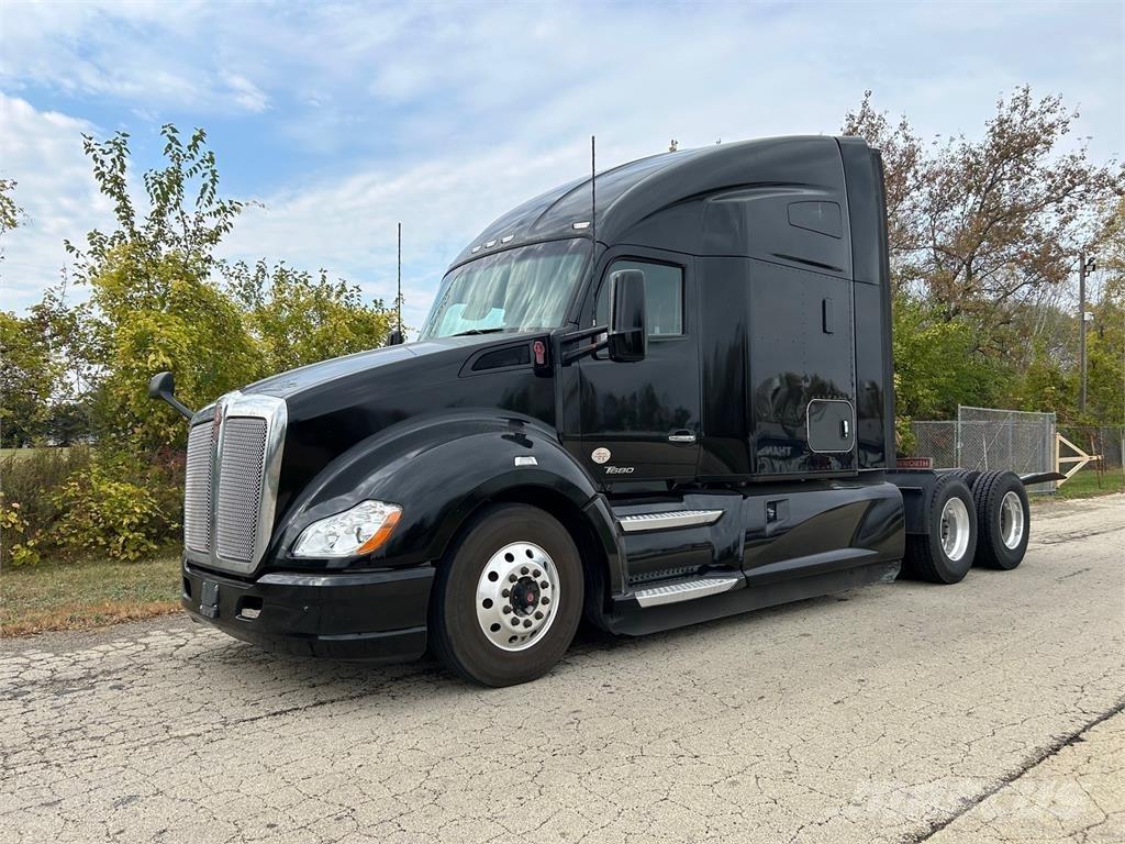 Kenworth T680 Övriga bilar