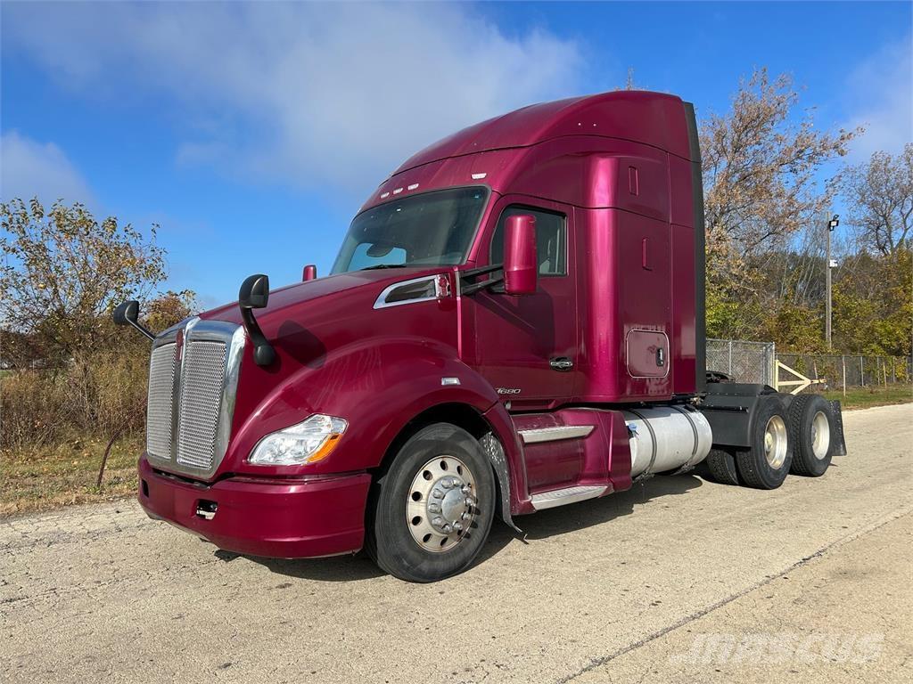 Kenworth T680 Övriga bilar