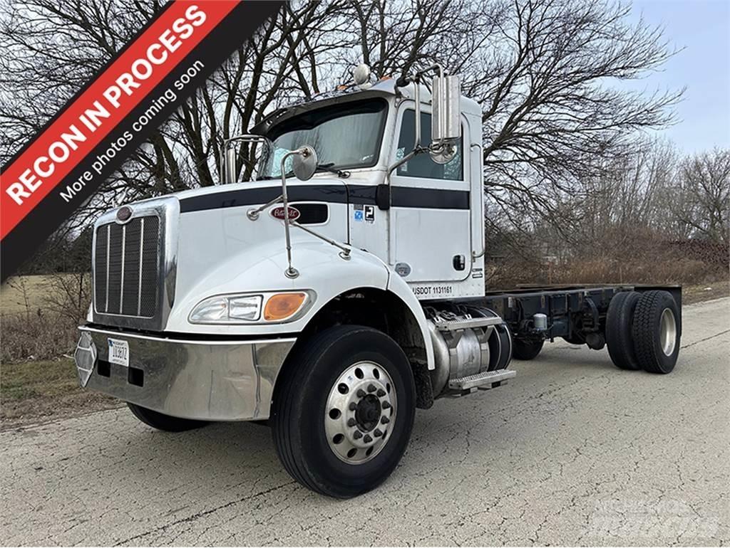 Peterbilt 337 Chassier