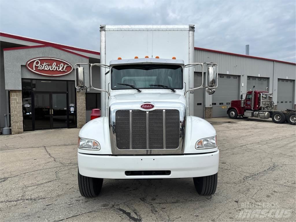 Peterbilt 337 Skåpbilar