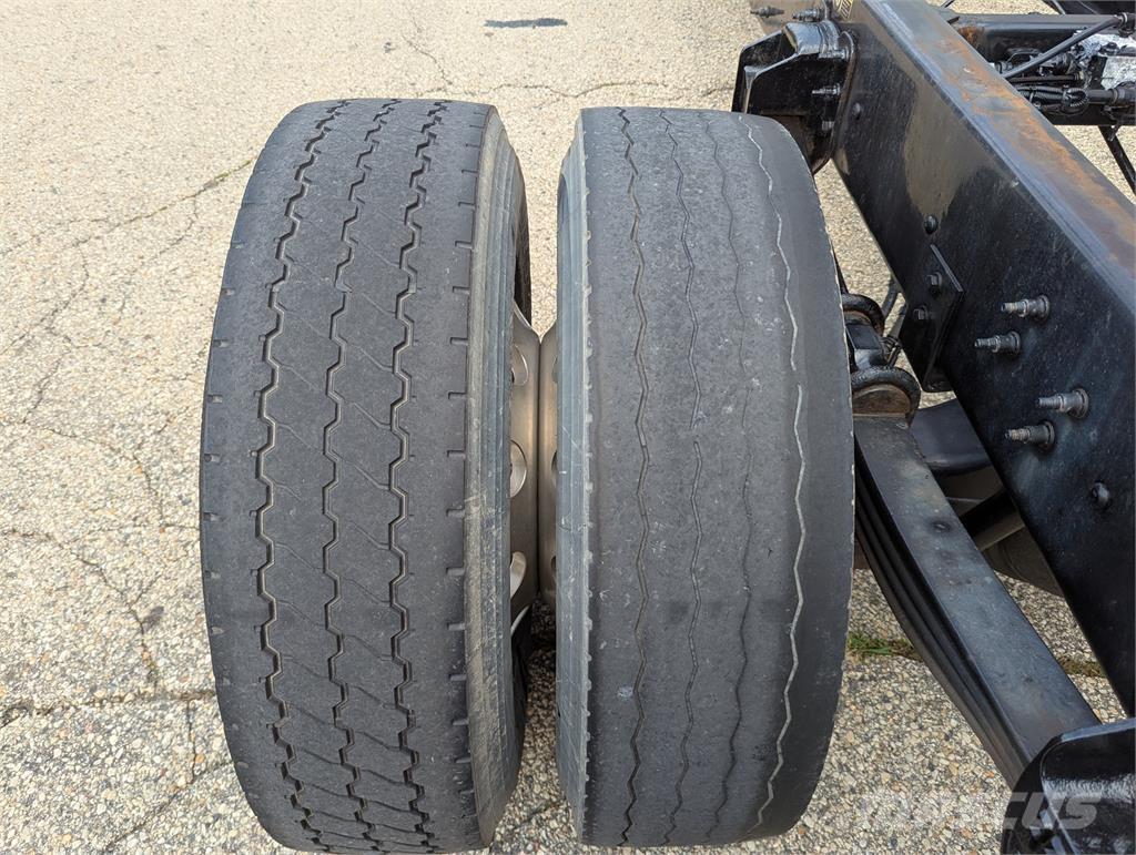 Peterbilt 337 Övriga bilar