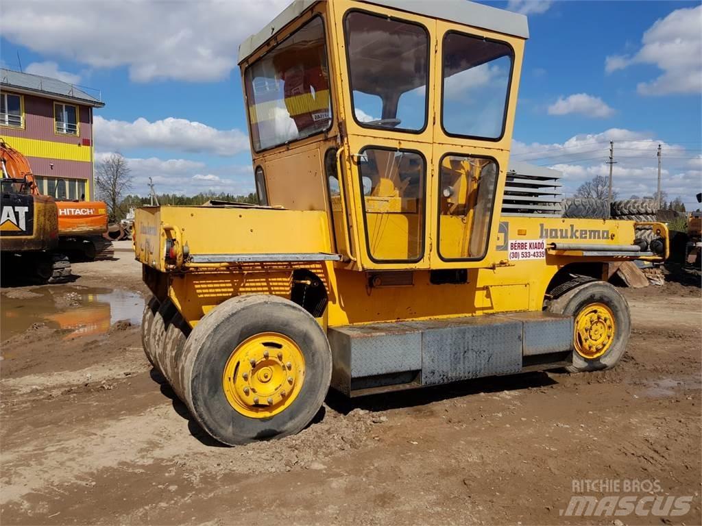 Bomag SGW-17 Pneumatiska Hjulvältar