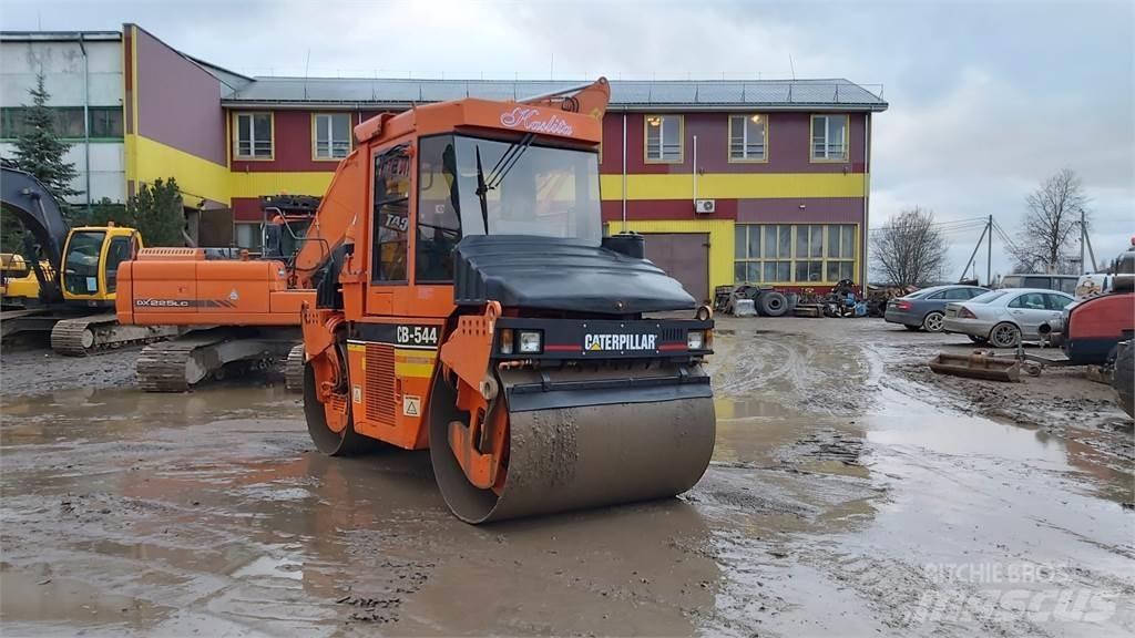 CAT CB544 Tvåvalsvältar