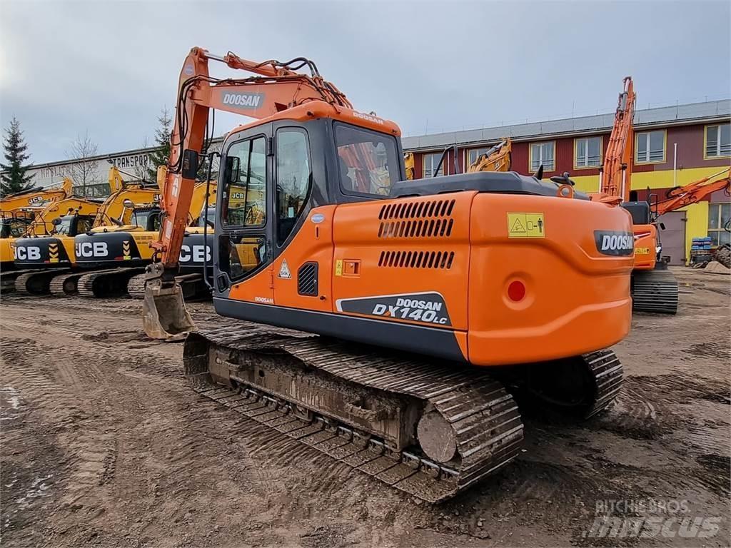 Doosan DX140LC-3 Bandgrävare