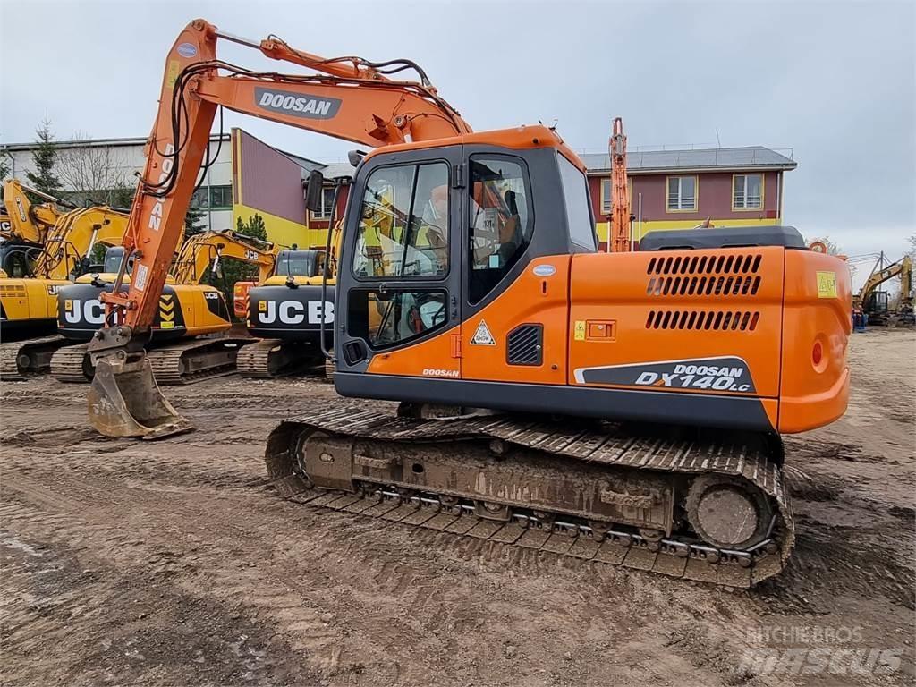 Doosan DX140LC-3 Bandgrävare