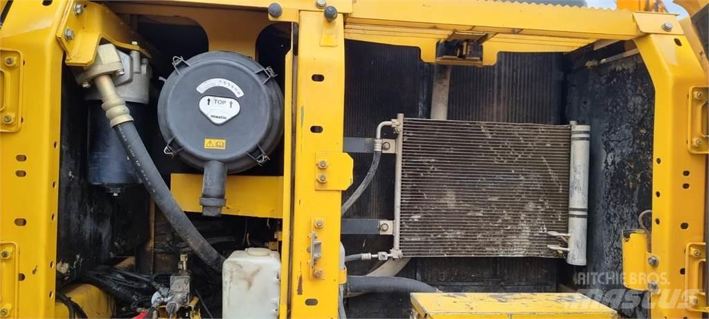 Komatsu PC210LC Bandgrävare