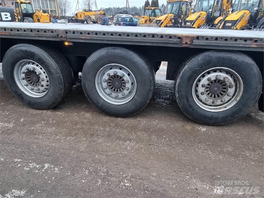 Krone SDP-27 Låg lastande semi trailer