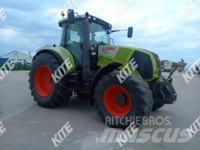 CLAAS Axion 820 Traktorer