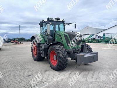 Fendt 826 VARIO Traktorer