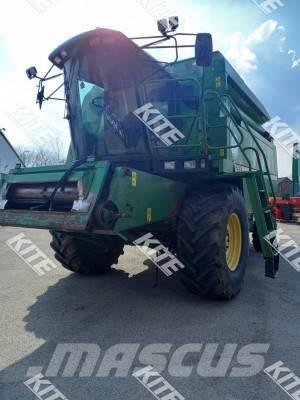 John Deere 2256 2WD Skördetröskor