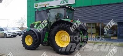 John Deere 6210R Traktorer