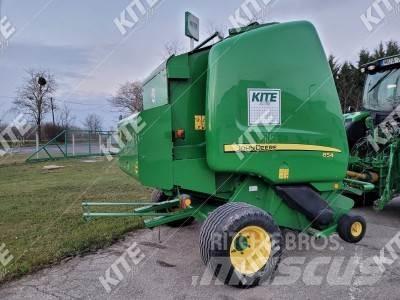 John Deere 854 Rundbalspressar