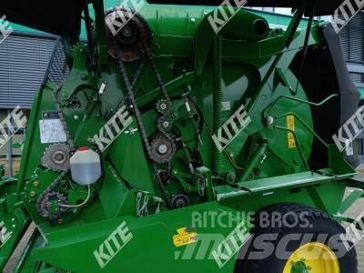 John Deere 960 Rundbalspressar