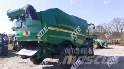 John Deere S680i 4WD Skördetröskor