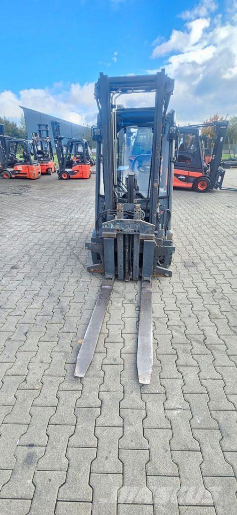 Linde E 16-02 Elmotviktstruckar