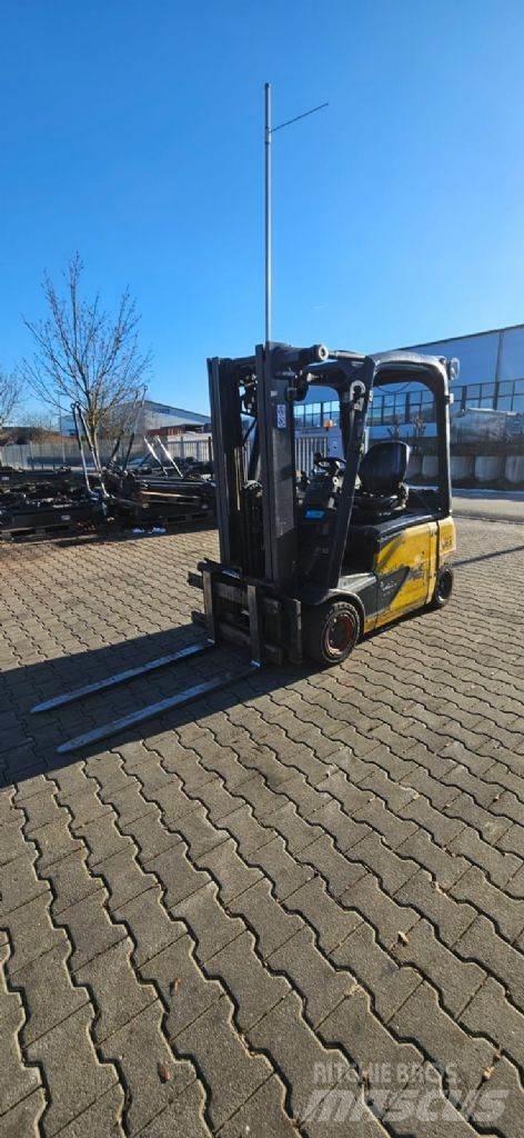 Linde E 16 P-02 Elmotviktstruckar
