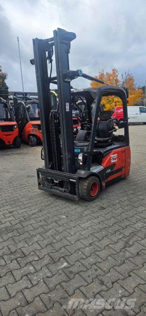Linde E 18-02 Elmotviktstruckar