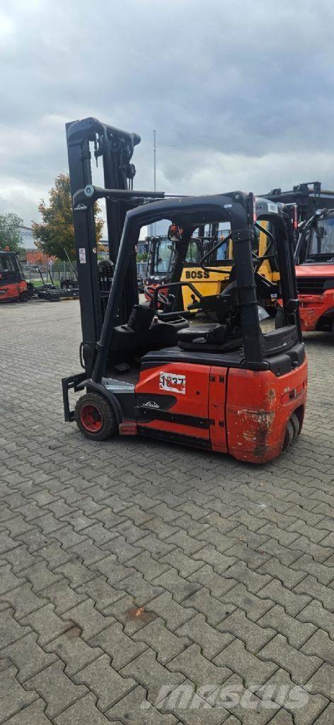 Linde E 18-02 Elmotviktstruckar