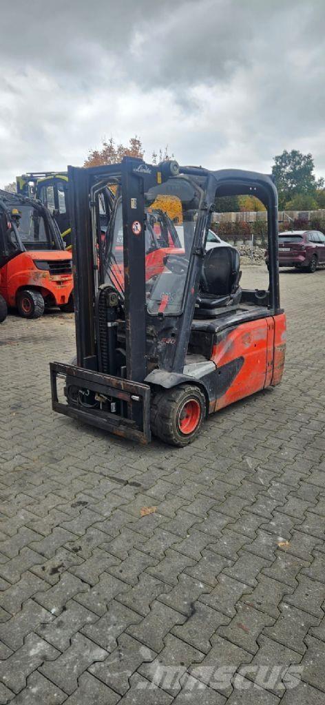 Linde E 20 L-02 Elmotviktstruckar