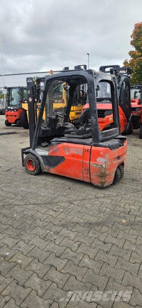 Linde E 20 L-02 Elmotviktstruckar