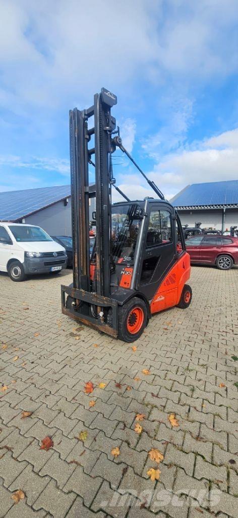 Linde H 30 T-01 Gasolmotviktstruckar
