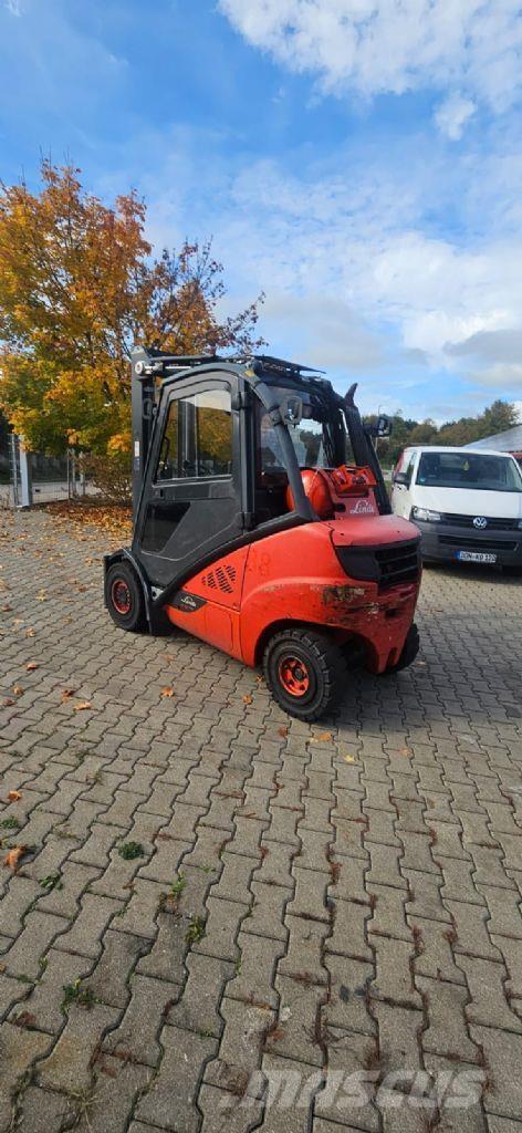 Linde H 30 T-02 Gasolmotviktstruckar