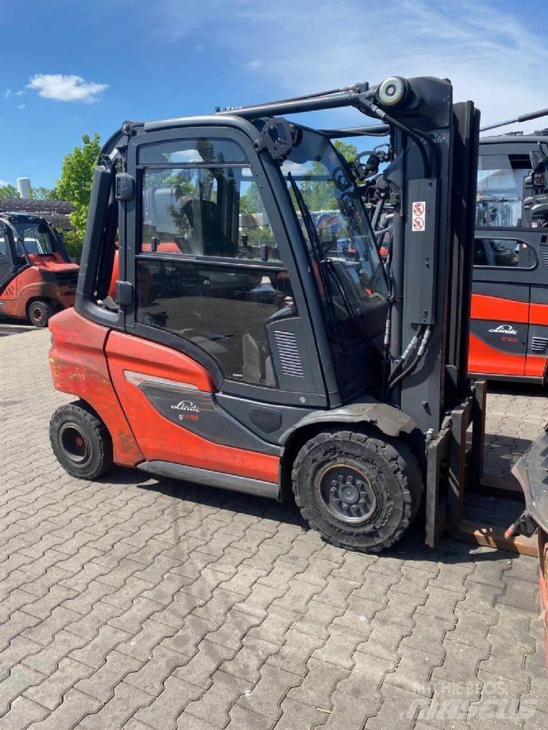 Linde H 35 T-01 Gasolmotviktstruckar