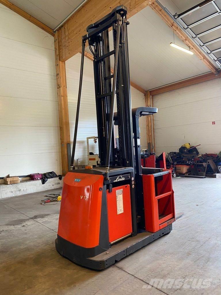 Linde V 12-02 Plocktruck, höglyftande