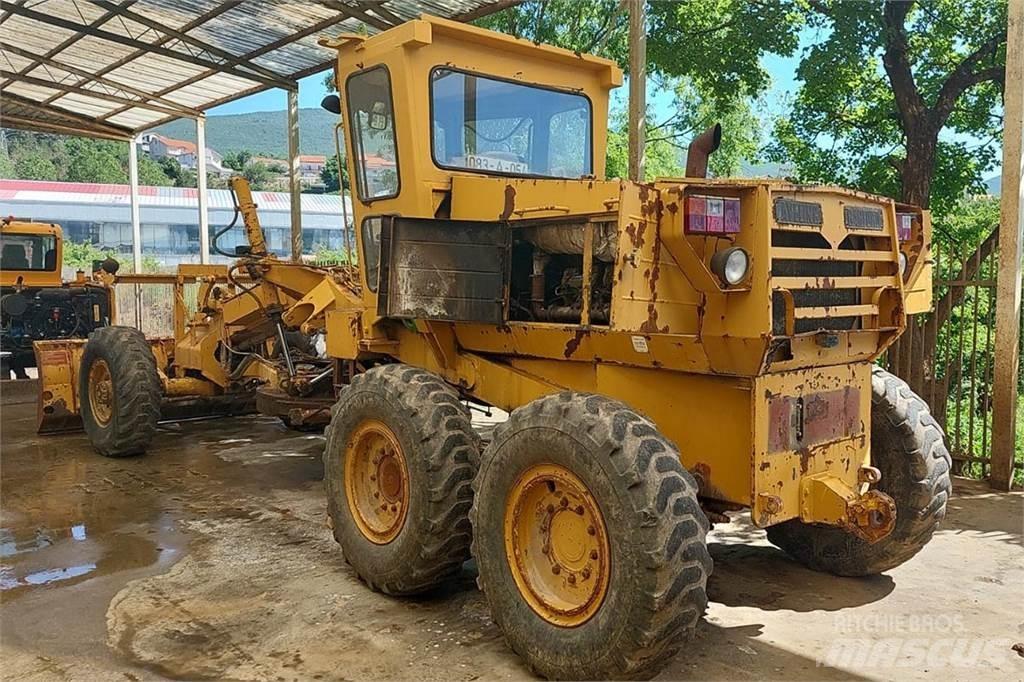 Aveling Barford ASG-113 Väghyvlar