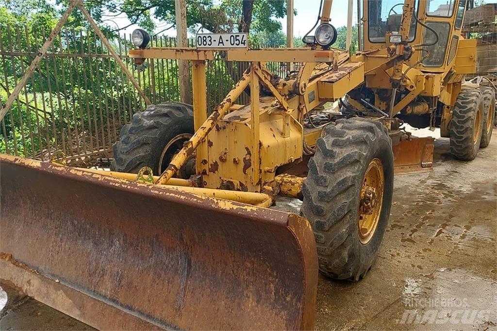 Aveling Barford ASG-113 Väghyvlar