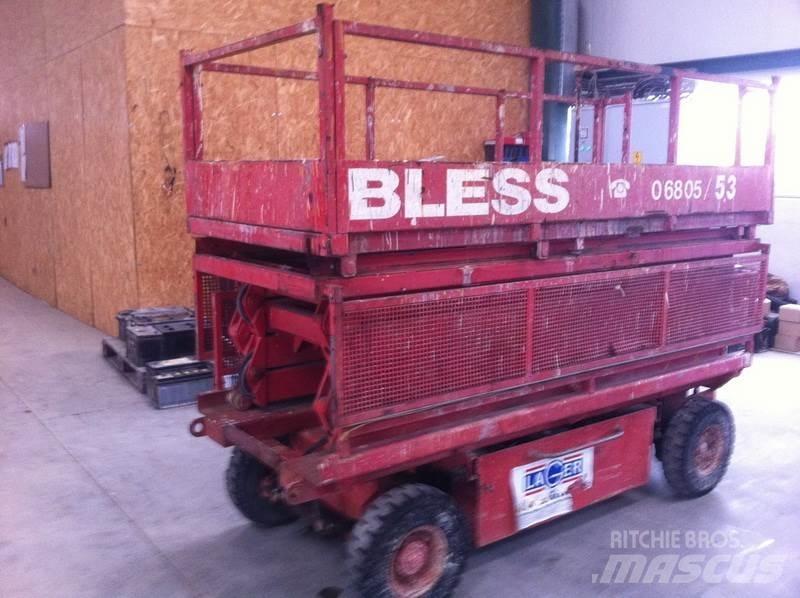  AZ 1009 Bomliftar