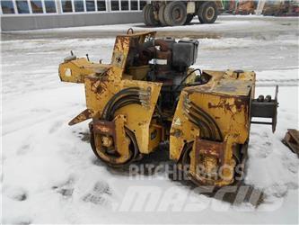 Bomag BW-75AD Tvåvalsvältar