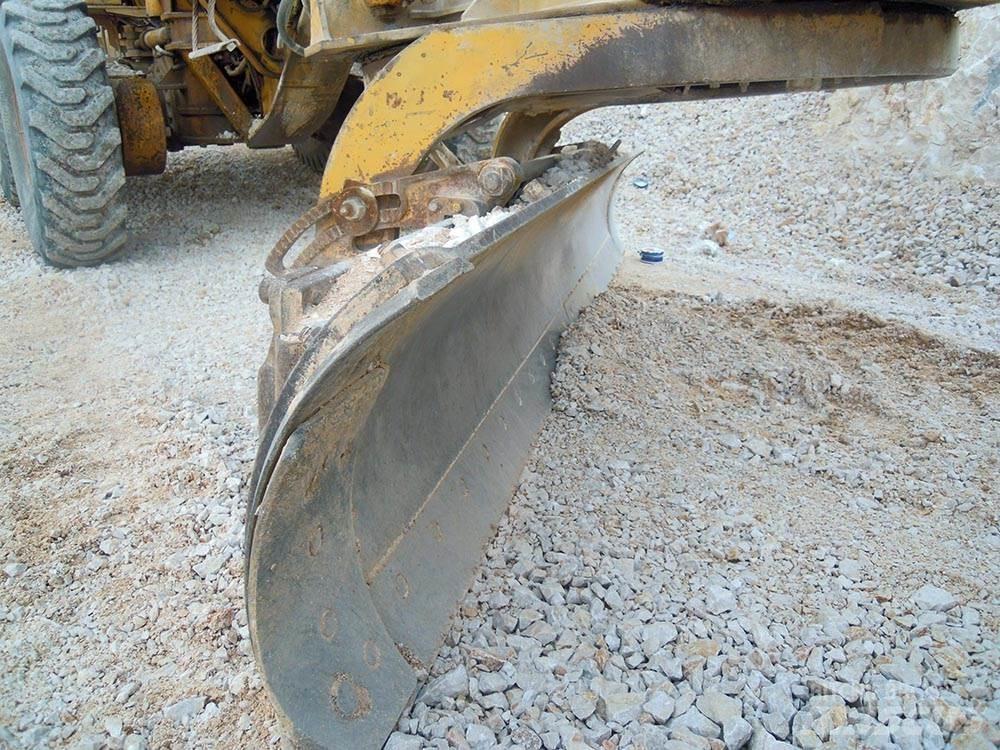 CAT 140G Väghyvlar