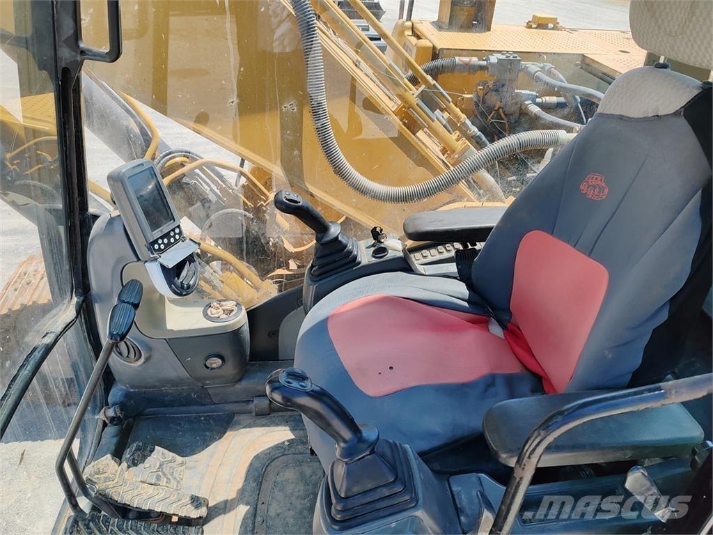 CAT 324 D LN Bandgrävare