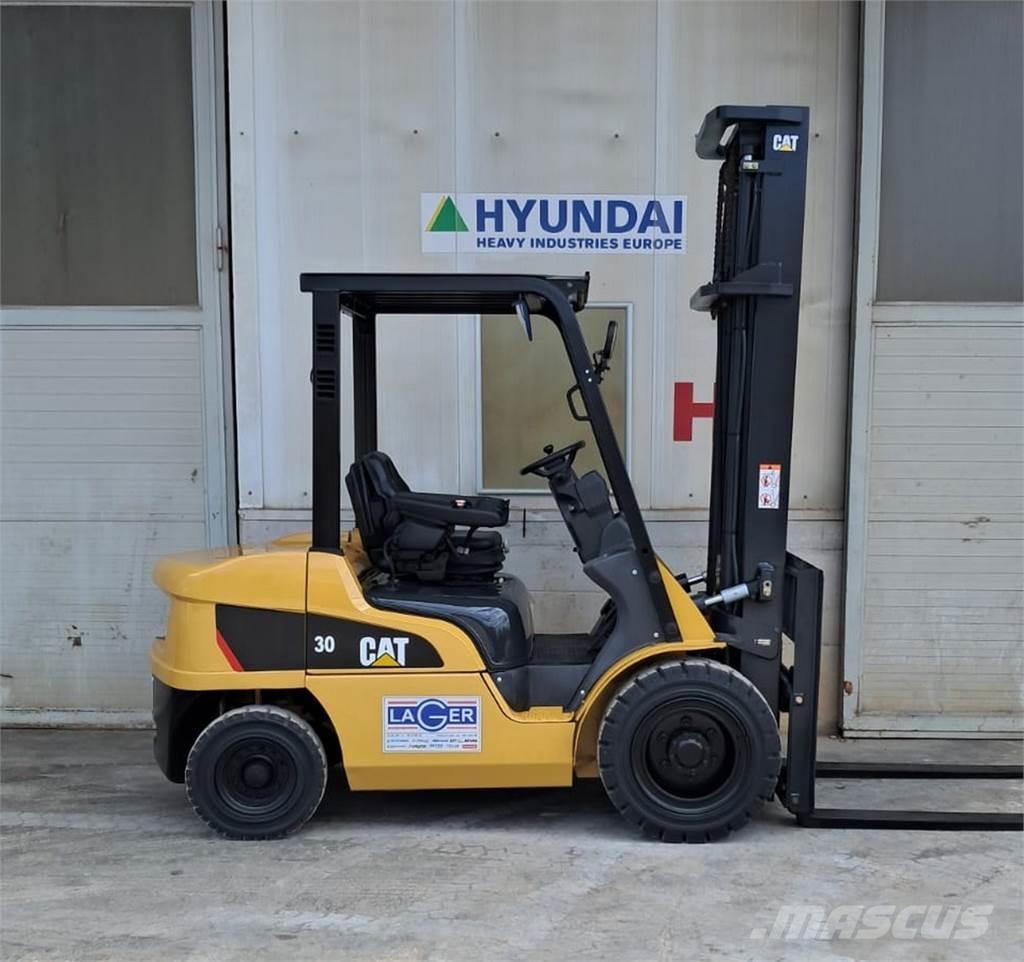 CAT DP30NT Dieselmotviktstruckar