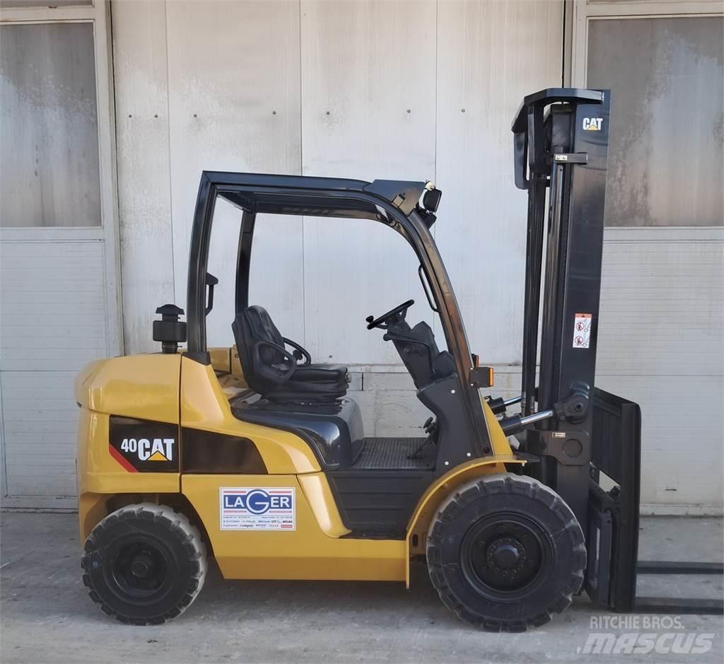 CAT DP40NT Dieselmotviktstruckar