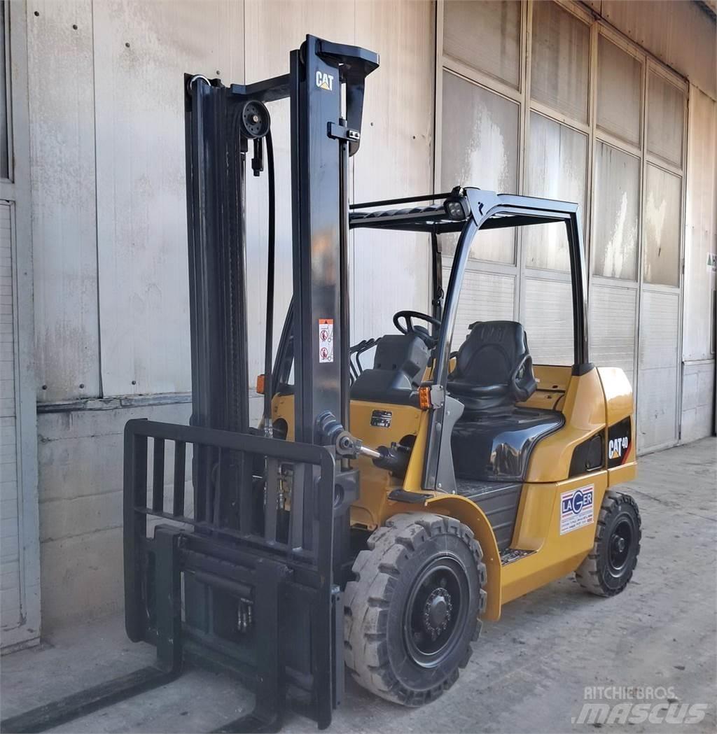 CAT DP40NT Dieselmotviktstruckar