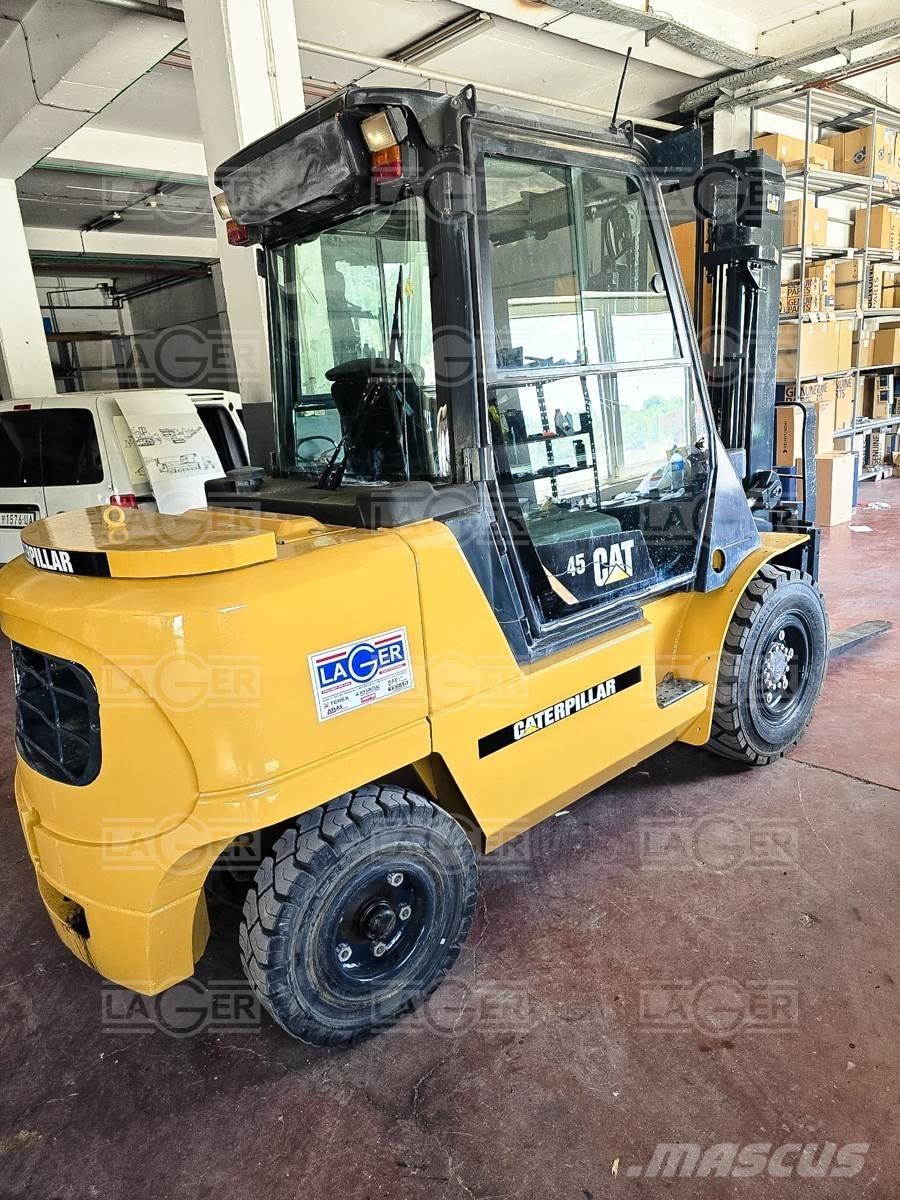CAT DP45K Dieselmotviktstruckar
