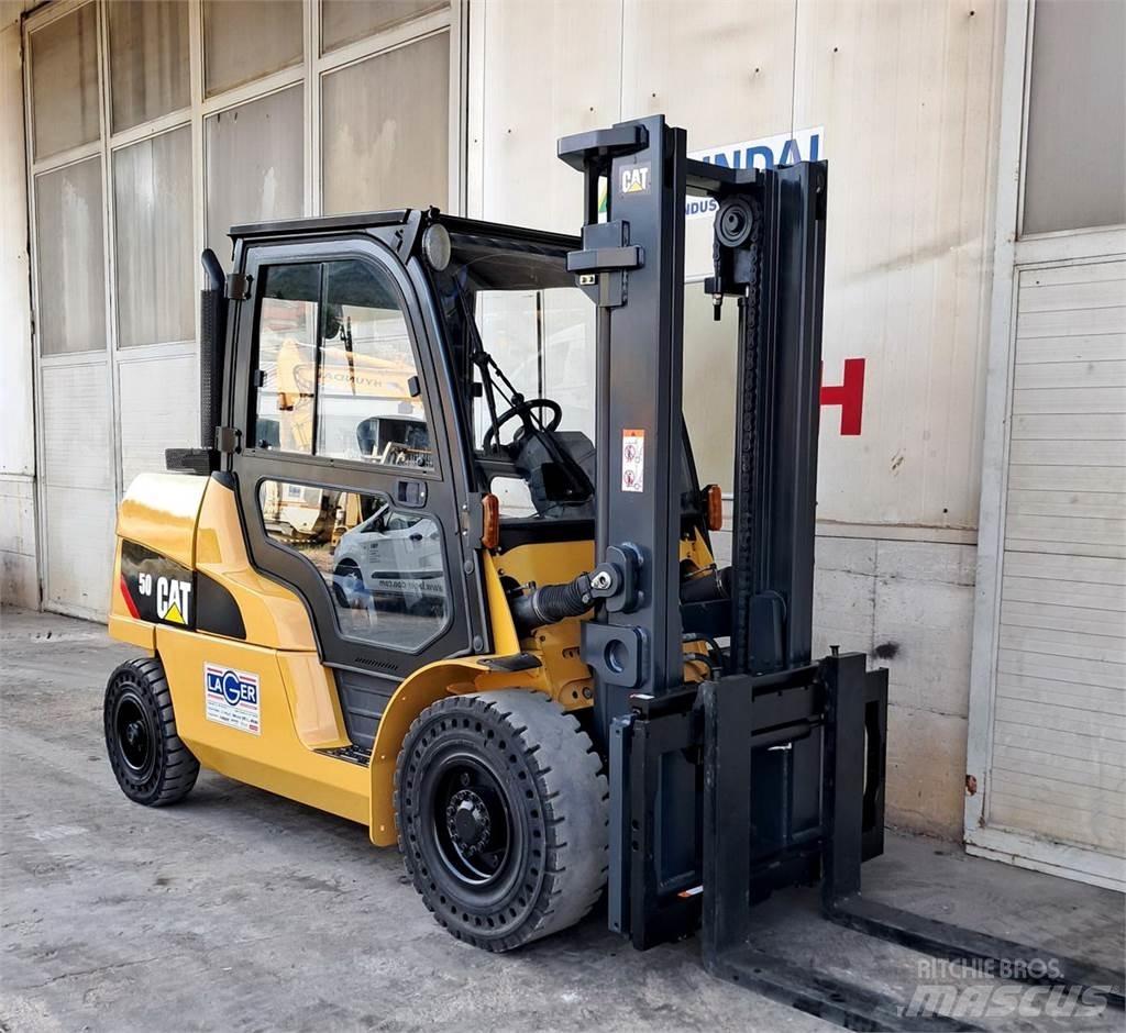 CAT DP50N Dieselmotviktstruckar