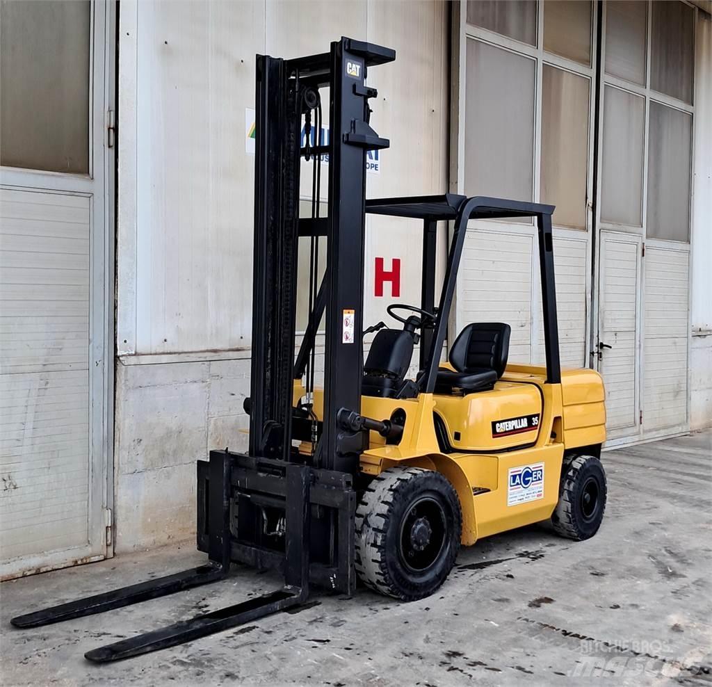 CAT FD35A Dieselmotviktstruckar