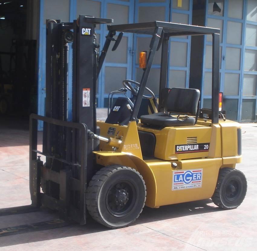 CAT GP20 Gasolmotviktstruckar