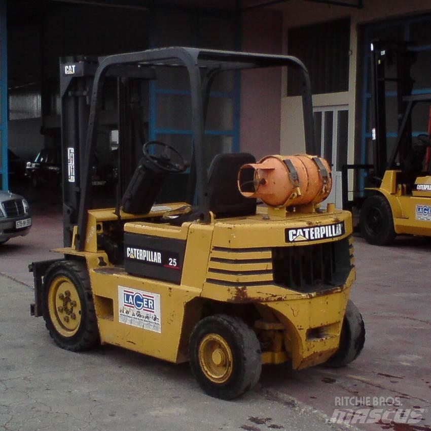 CAT GP25-2 Gasolmotviktstruckar