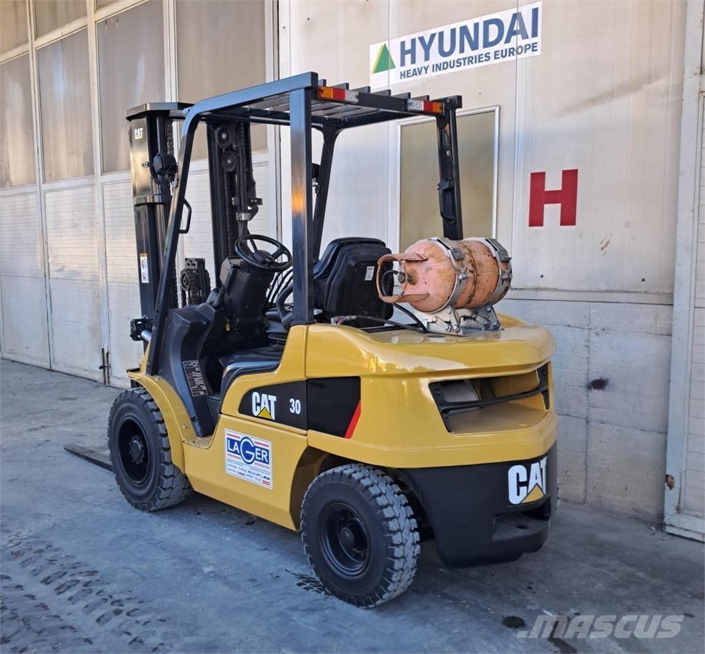 CAT GP30NT Gasolmotviktstruckar
