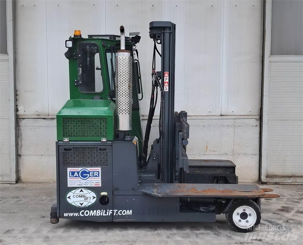 Combilift C3000 Gasolmotviktstruckar