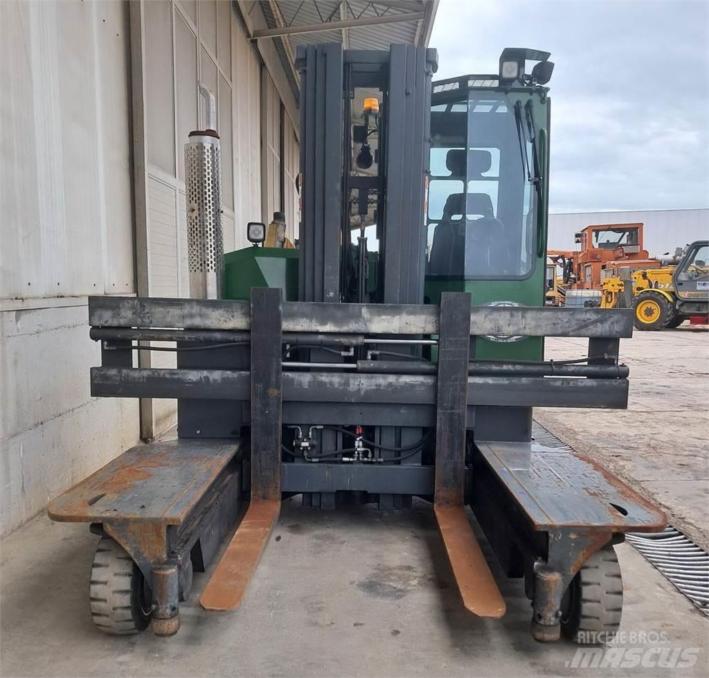 Combilift C3000 Gasolmotviktstruckar