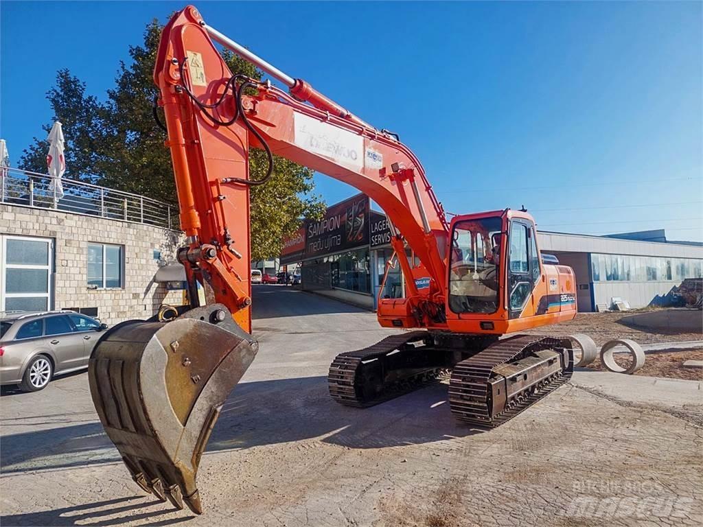 Doosan SOLAR 225NLC-V Bandgrävare
